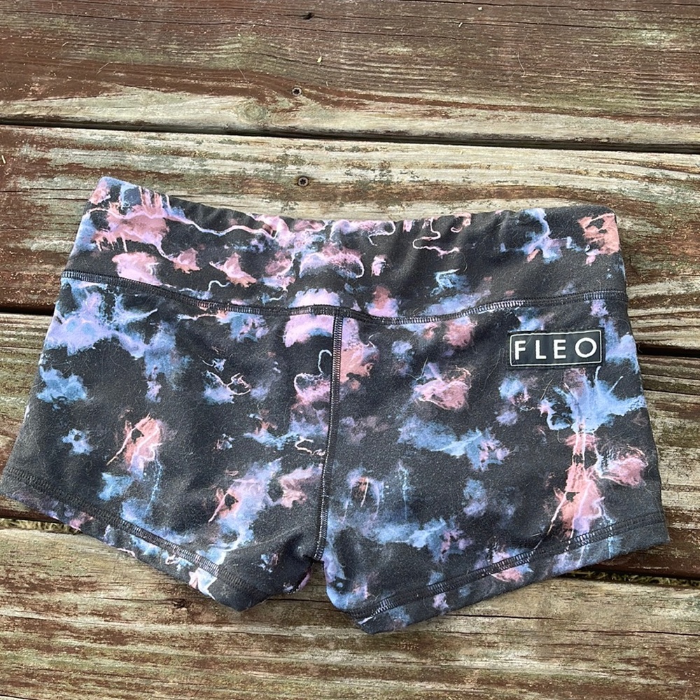 Fleo Shorts 💜